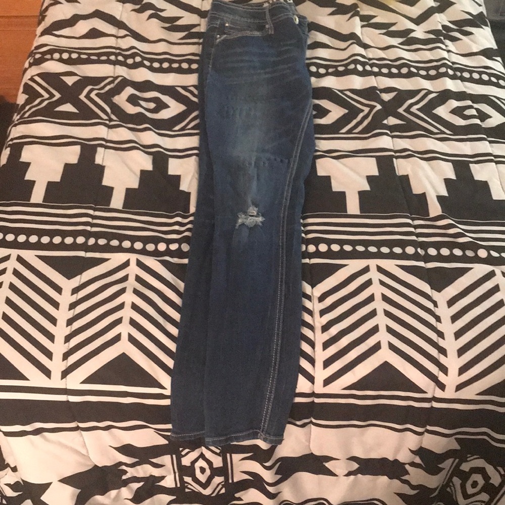 Hydraulic blue jeans